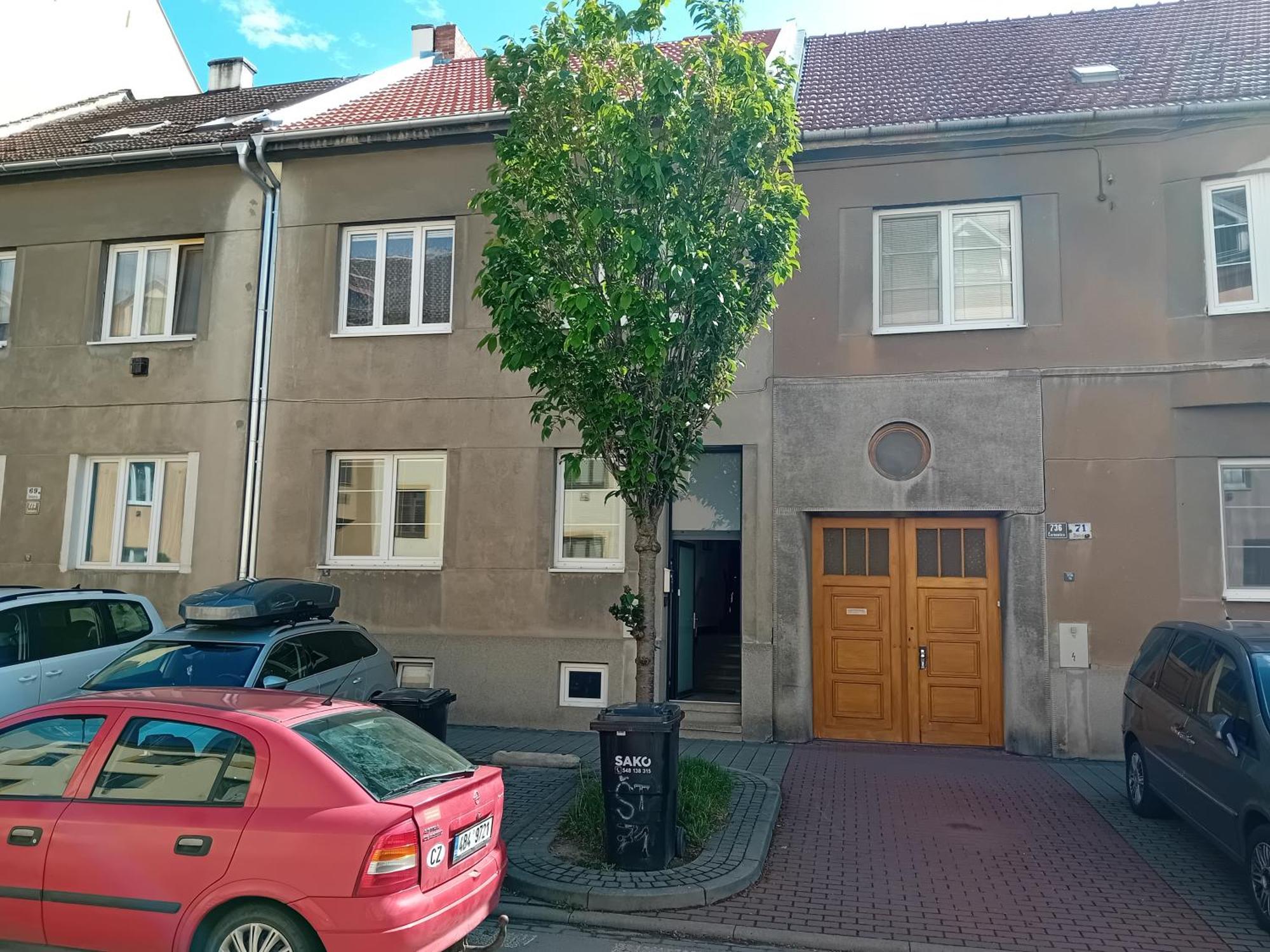Holub Apartment In City Centrum Komarov 外观 照片